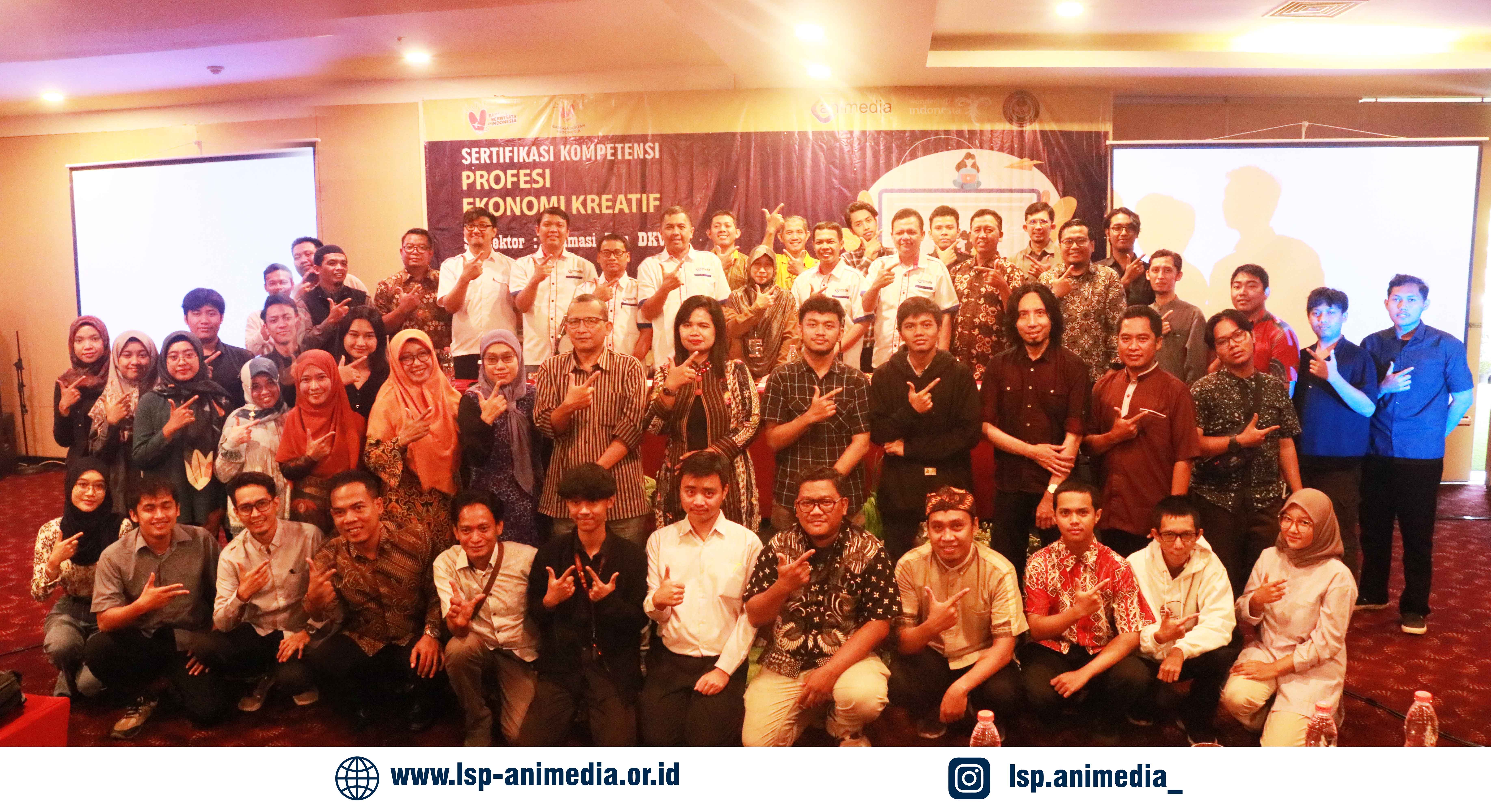 Uji Sertifikasi Kompetensi SDM Ekonomi Kreatif Sub Sektor Animasi dan DKV di Malang